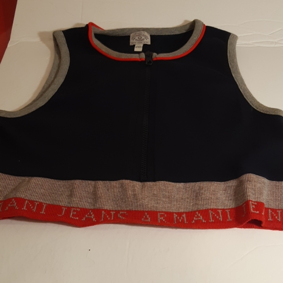 Armani Jean's crop top - Picture 3 of 7